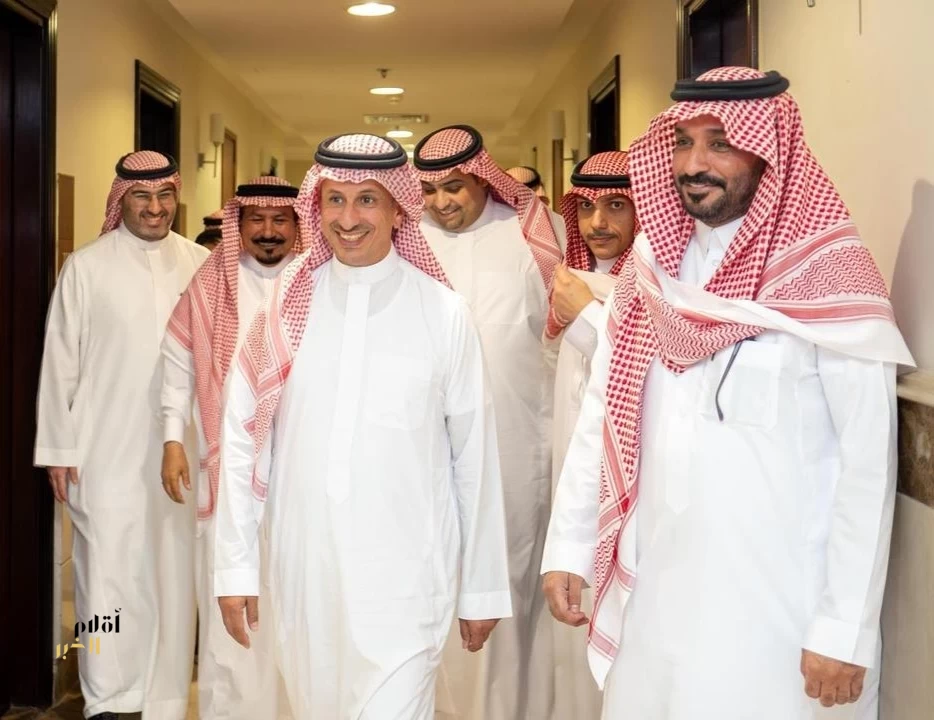 وزير السياحة يتفقد جاهزية مرافق الضيافة والنُزل المؤقتة المخصّصة لإسكان الحجاج في مكة المكرمة