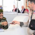 الجوازات بمطار الأمير محمد بن عبدالعزيز تستقبل أولى رحلات ضيوف الرحمن من المملكة المغربية القادمين لأداء فريضة الحج لعام 1447هـ