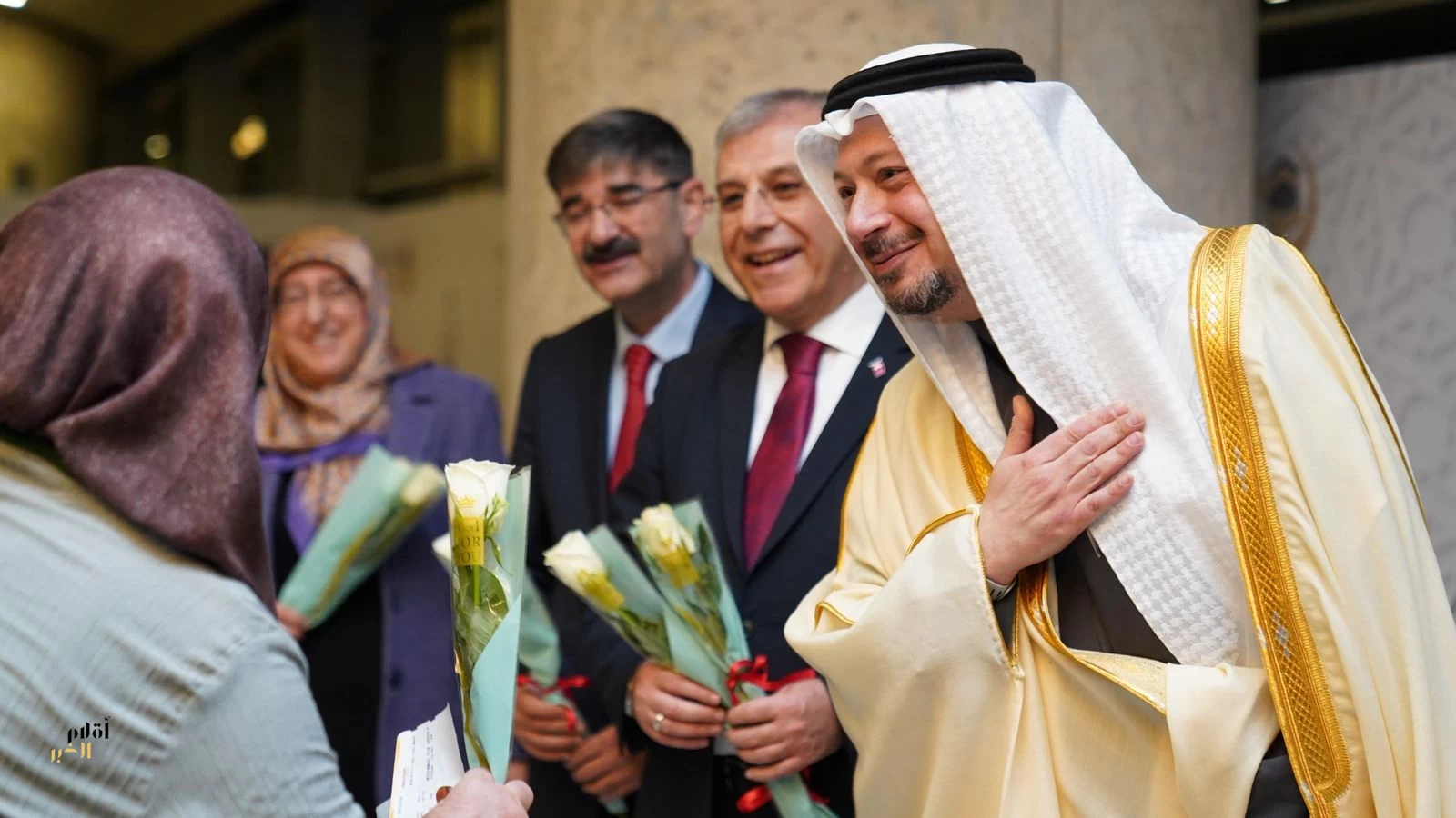 سفير خادم الحرمين الشريفين لدى الجمهورية التركية يزور صالة مبادرة طريق مكة بمطار إيسنبوغا 