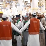 جهود إرشادية وإنسانية تعزّز انسيابية الدخول إلى الروضة الشريفة بالمسجد النبوي