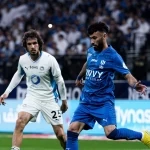 الهلال يكسب نيوم بهدفين ويتمسك بحلم التتويج بالدوري 