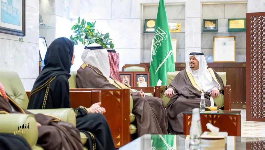 نائب أمير منطقة الرياض يطّلع على جهود ومبادرات الهيئة العامة للغذاء والدواء