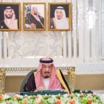 خادم الحرمين الشريفين يرأس جلسة مجلس الوزراء في جدة