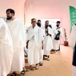 متطوعو "تعليم الطائف" يستقبلون ضيوف الرحمن بالهدايا التذكاريّة 