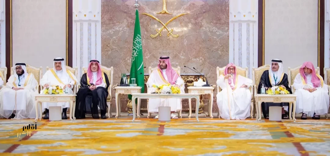 نيابة عن خادم الحرمين الشريفين.. سمو ولي العهد يستقبل في الديوان الملكي بقصر منى المهنئين بعيد الأضحى المبارك