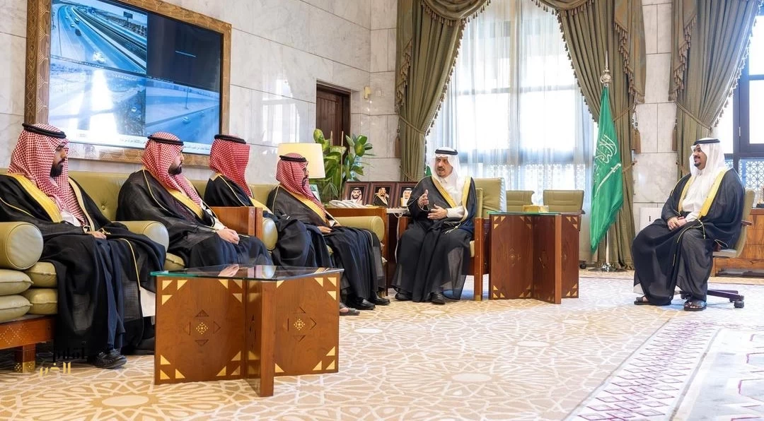 أمير منطقة الرياض ونائبه يستقبلان مدير عام فرع وزارتي النقل والبيئة بالمنطقة