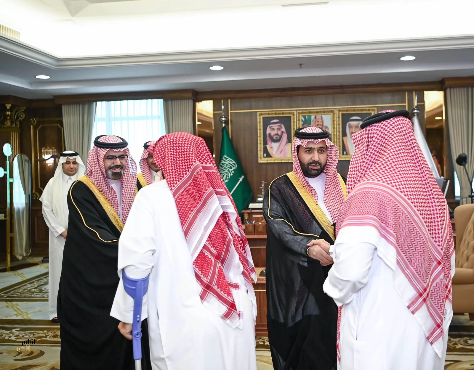 أمير منطقة جازان ونائبه يستقبلان وكلاء الإمارة ومنسوبيها بمناسبة عيد الأضحى
