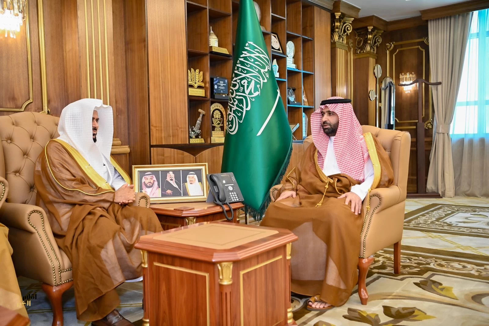 أمير جازان يستقبل رئيس محكمة الاستئناف بالمنطقة