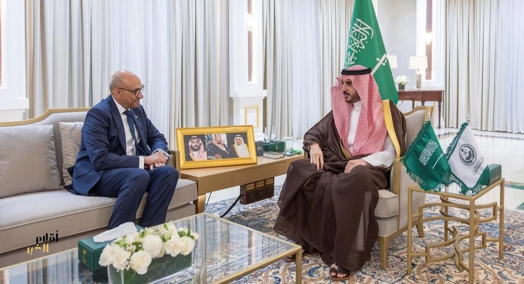 أمير منطقة الجوف يستقبل سفير باكستان لدى المملكة