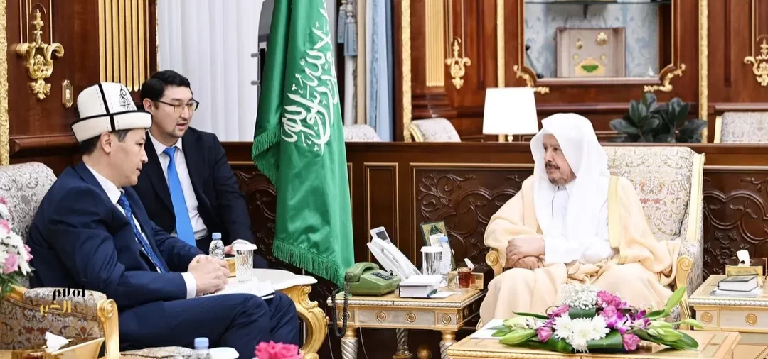 رئيس مجلس الشورى يستقبل سفير قرغيزستان لدى المملكة