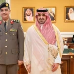نائب أمير تبوك يُكرم عددًا من منسوبي مكافحة المخدرات بالمنطقة