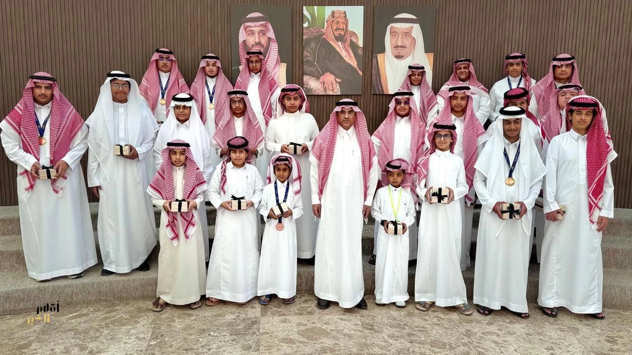 تعليم الطائف يكرم الطلبة الموهوبين والمشاركين في برامج وفعاليات الموهوبين 