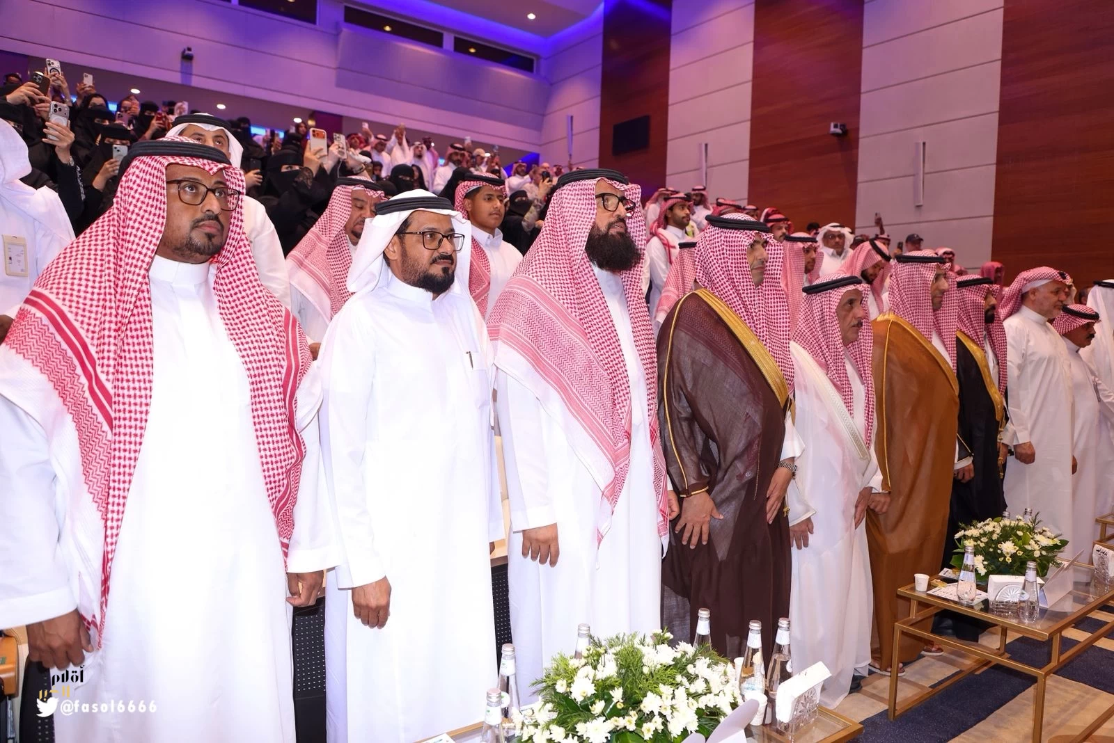 صحيفة أقلام الخبر تتسلّم من صاحب السمو الملكي الأمير فيصل بن سلطان تكريم مبادرة «فينا خير» نظير شراكتها الإعلامية