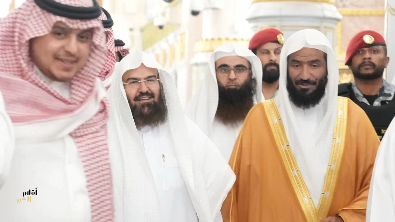 رئيس الشؤون الدينيّة يزور الروضة الشريفة ويؤكد أهمية الالتزام بآداب الزيارة