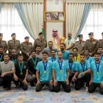 أمير المدينة المنورة يكرّم فريق شرطة المنطقة بمناسبة تحقيقه بطولة الأمن العام بالمنطقة