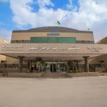 نجاح فريق جراحي في إنقاذ سبعيني من مضاعفات ثقب حاد بالمعدة