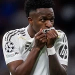 ريال مدريد يؤمّن نجمه البرازيلي فينيسيوس بعقد يمتد حتى 2032