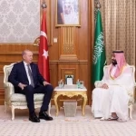 سمو ولي العهد يلتقي رئيس الجمهورية التركية