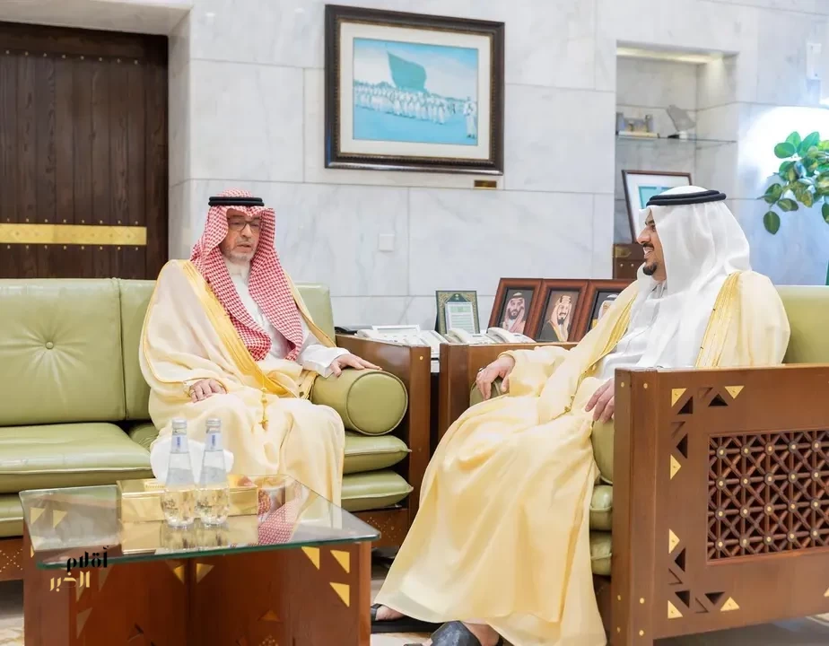 نائب أمير الرياض يستقبل عضو مجلس المنطقة الدكتور السديري