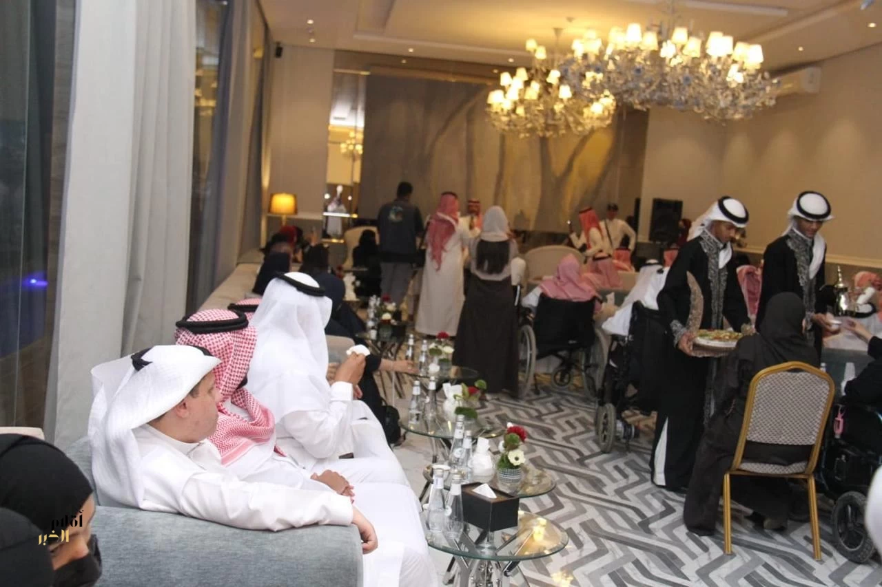 بالشراكة مع أقلام الخبر.. جمعية لأجلهم تنظم مبادرة «هزّ النخلة.. من السعي إلى الأثر» وتجمع الملهمين وذوي الإعاقة.