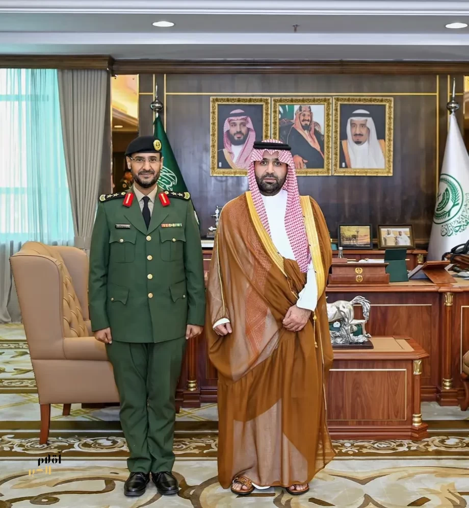 أمير جازان يقلّد عددًا من قيادات السجون بالمنطقة رتبهم الجديدة