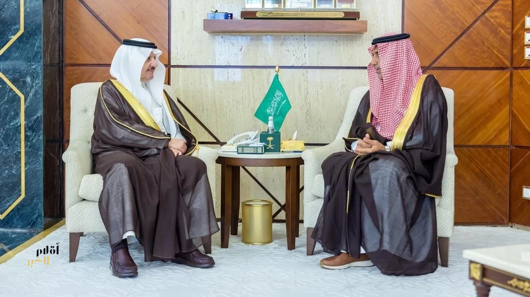 أمير المنطقة الشرقية يستقبل الرئيس التنفيذي لهيئة تطوير محمية الملك عبدالعزيز الملكية