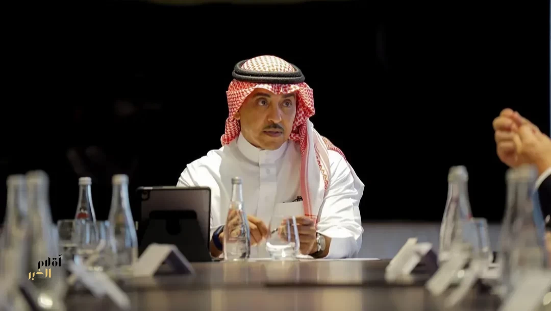 وزير الإعلام يلتقي عددًا من الإعلاميين العرب على هامش زيارة سمو ولي العهد إلى فرنسا