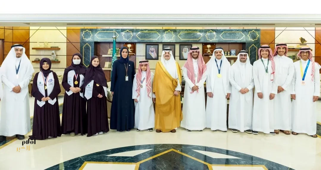أمير الشرقية يستقبل طلاب وطالبات المنطقة الحاصلين على جوائز دولية لعام 2026م