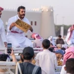 أكثر من 200 "دلّال" يديرون حركة المزاد في كرنفال بريدة للتمور