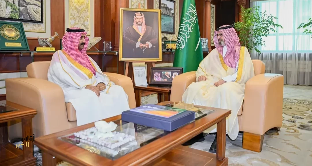 نائب أمير جازان يستقبل مدير فرع صندوق تنمية الموارد البشرية بالمنطقة