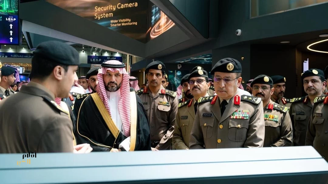 وكيل وزارة الداخلية للشؤون العسكرية يزور معرض ليب 2026