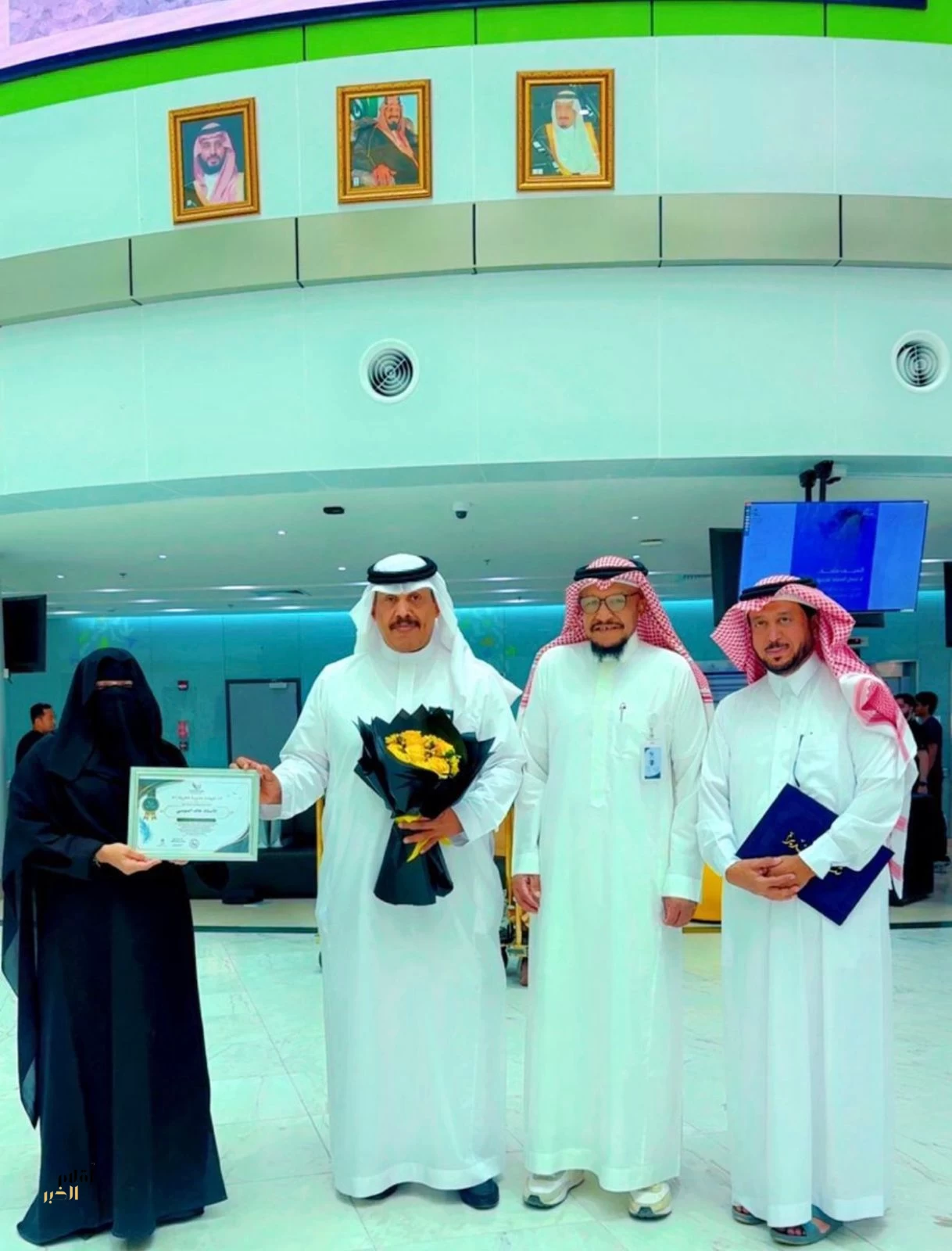 فريق طيور السعادة التطوعي يزور مدينة الملك سعود الطبية بالرياض
