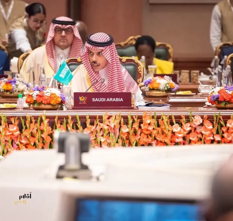 نيابة عن سمو ولي العهد.. سمو وزير الخارجية يشارك في اجتماع اليوم الثاني لقمة "بريكس"