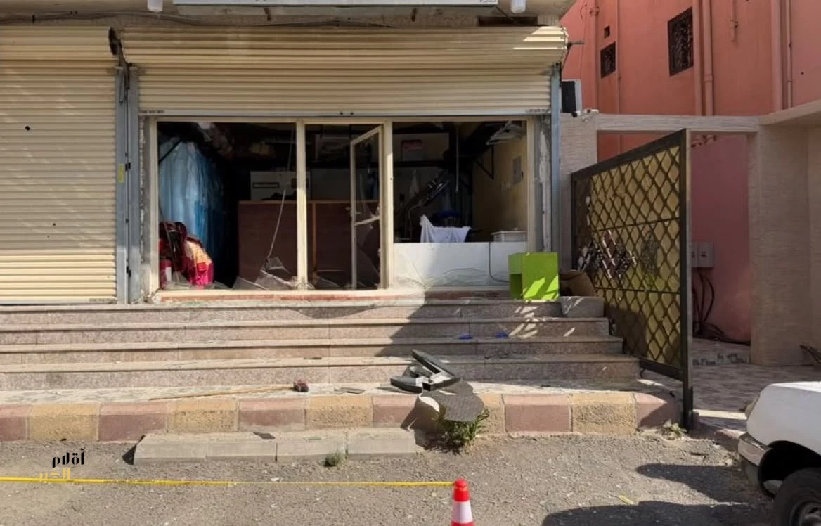 الدفاع المدني: سقوط شظايا إثر اعتراض طائرة مسيّرة في محافظة الطائف نتج عنها حالة وفاة وإصابتين وأضرار مادية في عدد من المباني والمركبات