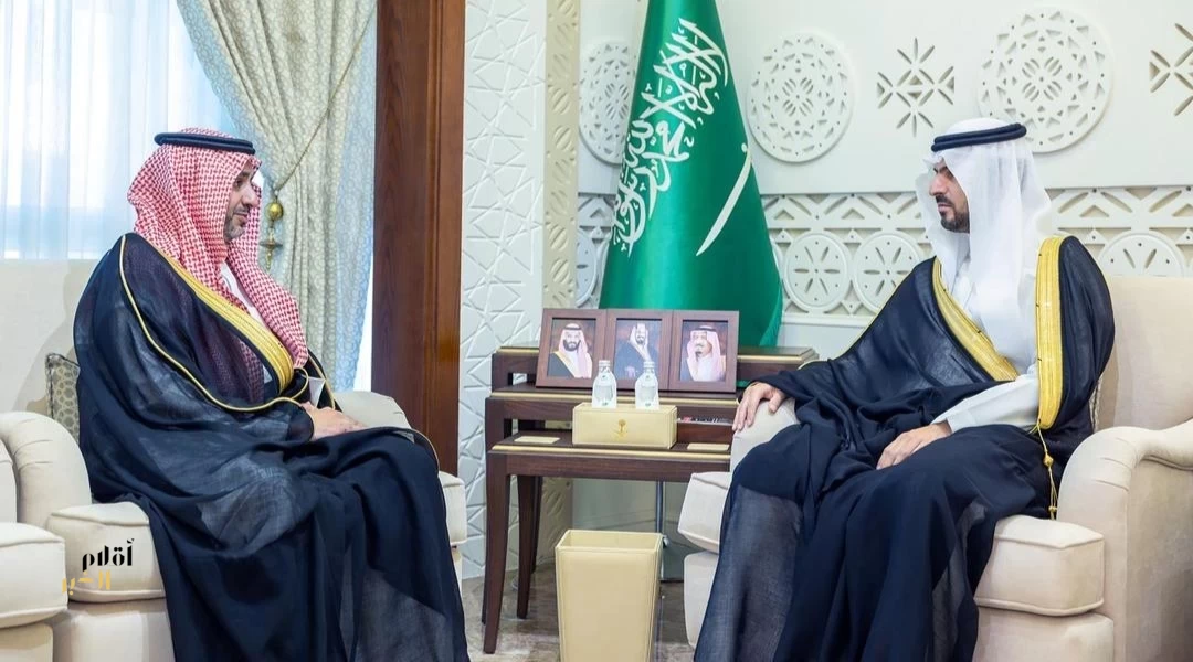 نائب أمير الشرقية يستقبل مدير فرع الهيئة العامة لعقارات الدولة بالدمام