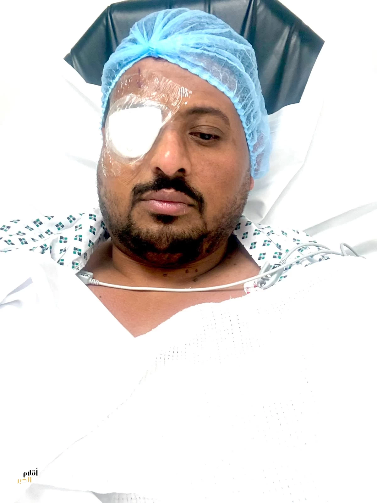 «تكللت بالنجاح.. أحمد الخبراني يجري عملية جراحية في العين»