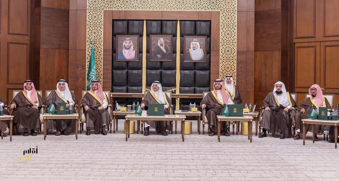 أمير الشرقية يطّلع على جهود تنظيم احتفالات اليوم الوطني السعودي بالمنطقة