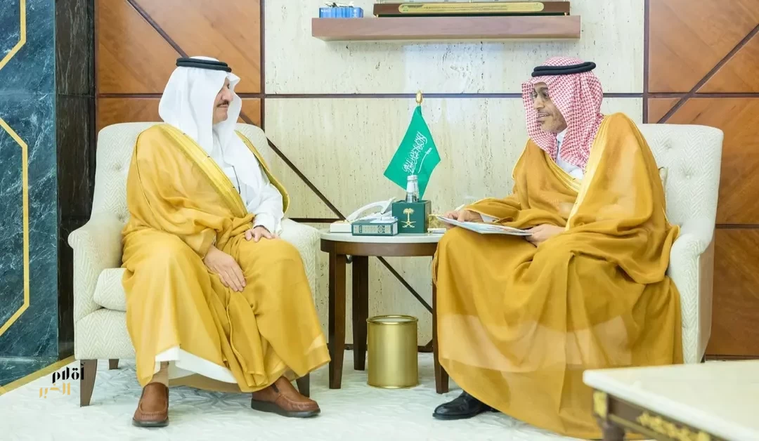 أمير المنطقة الشرقية يستقبل رئيس وأعضاء مجلس إدارة جمعية "نمو" للتوحد