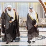 أمير المنطقة الشرقية يستقبل وزير العدل