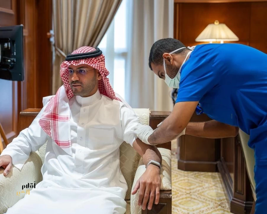 نائب أمير حائل يدشن حملة التطعيم ضد الإنفلونزا الموسميّة بالمنطقة