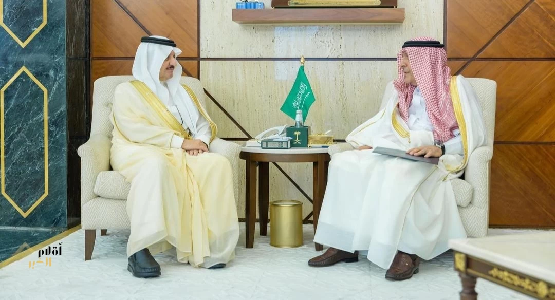 أمير المنطقة الشرقية يستقبل رئيس جامعة الأمير محمد بن فهد