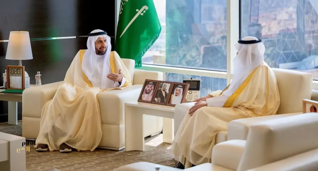 رئيس ديوان المظالم يلتقي وزير الحج والعمرة لبحث مجالات التعاون المشترك