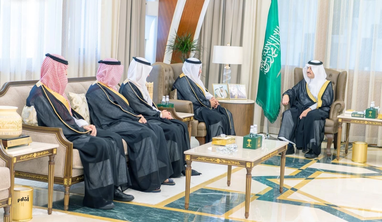 أمير الشرقية يستقبل رئيس الهيئة العامة للنقل ويطّلع على جهود تطوير خدمات النقل بالمنطقة