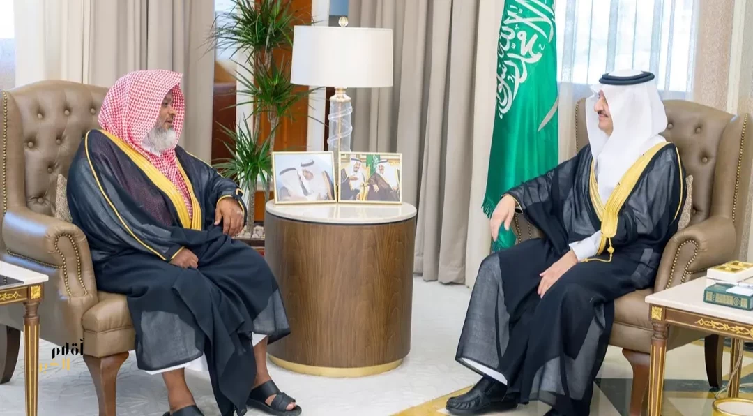 أمير المنطقة الشرقية يُدشِّن "هاكثون الطفولة"