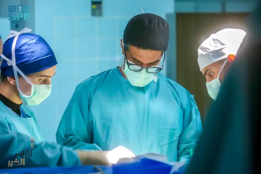 "التخصصي" ينجح في استئصال ورم دماغي باستخدام الروبوت لأول مرة في العالم