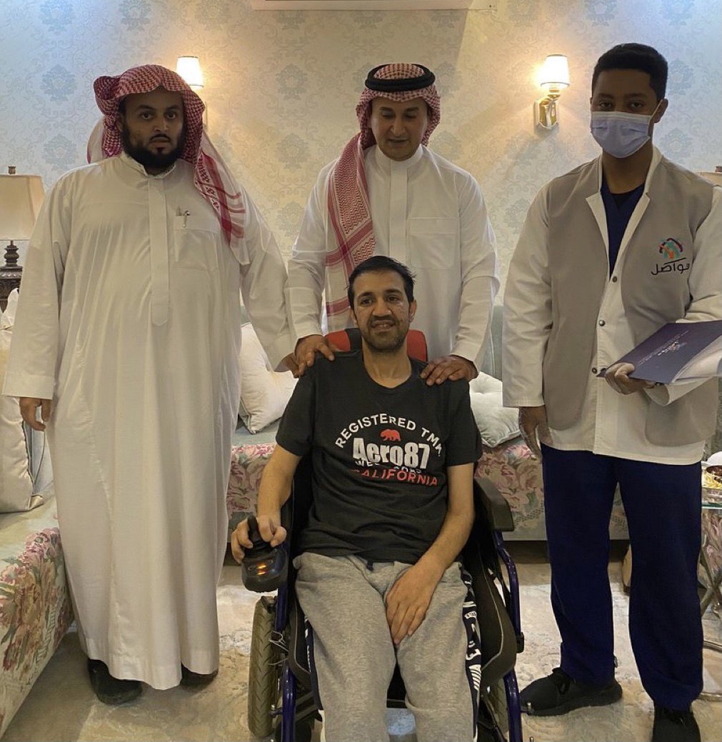 البيشي ينظم لخدمات جمعية "تواصل"