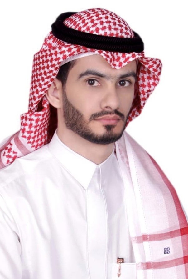 الحارثي" يحصل على الماجستير مع مرتبة الشرف الأولى من جامعة بيشة