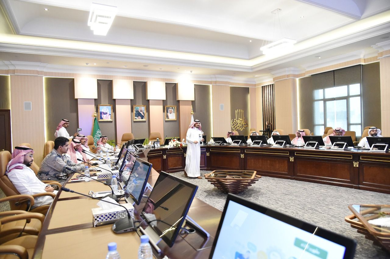 إمارة جازان تنظم حلقة تدريبية في "إدارة الأداء الوظيفي"