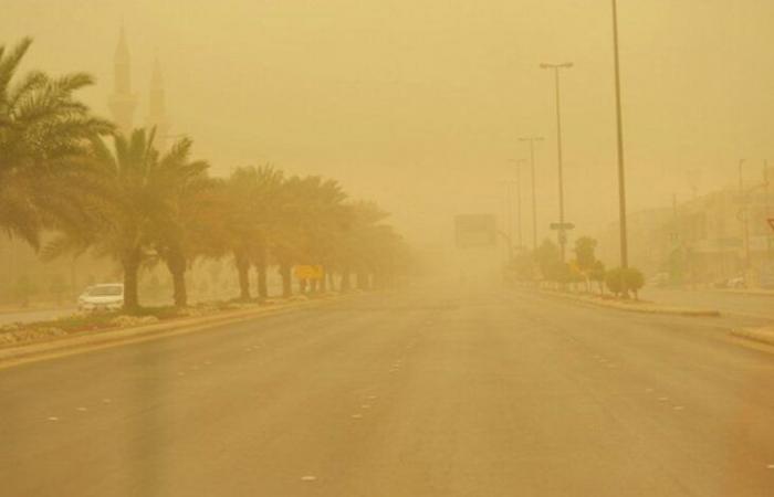 "الأرصاد": رياح وأتربة مثارة على منطقة جازان