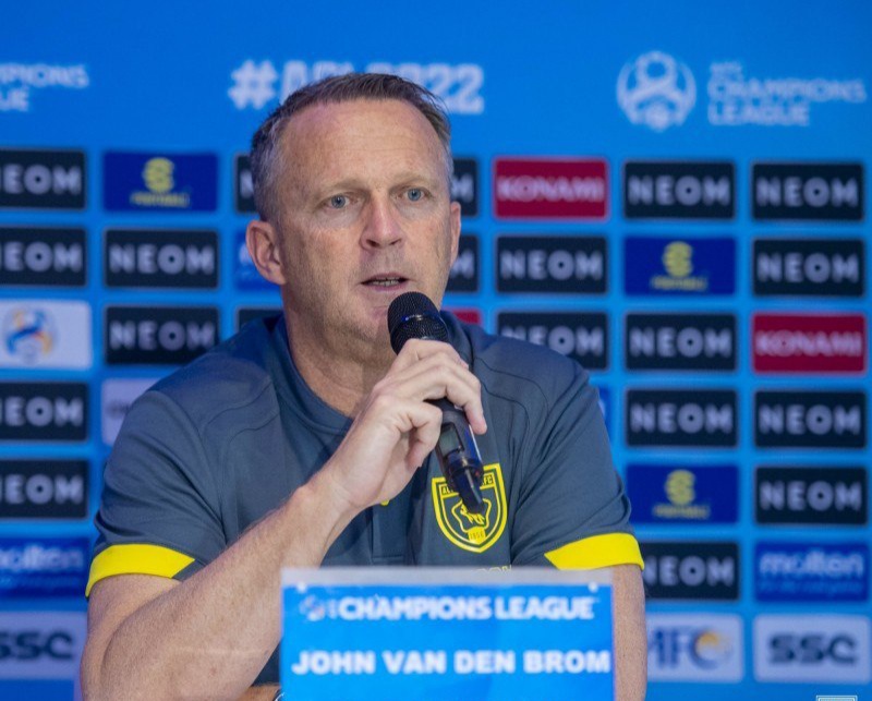 مدرب التعاون : نتمسك بالأمل في أجتياز مرحلة المجموعات